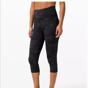 lululemon fast and free hi rise crop 19” camo